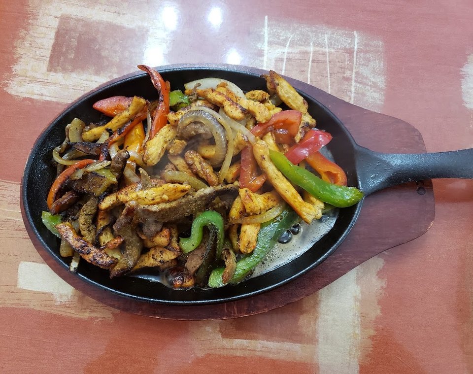 Fajita Shrimps or Mix Steak & Chicken